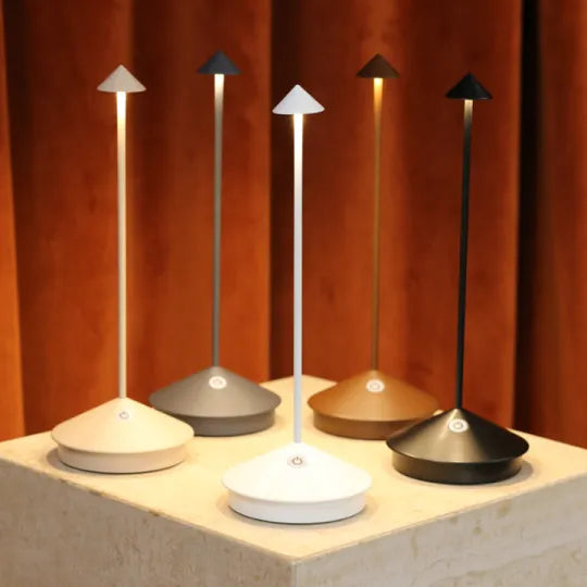 ClarityGlow Trådløs LED-bordlampe – Til varme aftener indendørs og udendørs