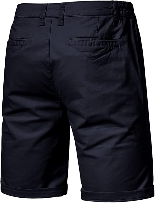 Sorte shorts set bagfra med to baglommer, bælteløkker og opsmøgede ben. 7