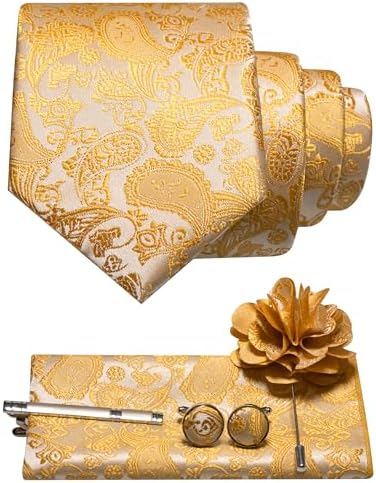 Sæt i lys guld og creme med paisleymønster: slips, lommeklud, manchetknapper, slipsenål og guldfarvet blomsterbroche. 16