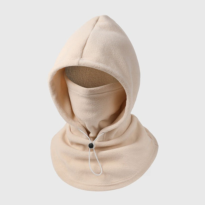 Beige fleecehætte med ansigtsdække og hvid snor med sort stopper, set forfra 9