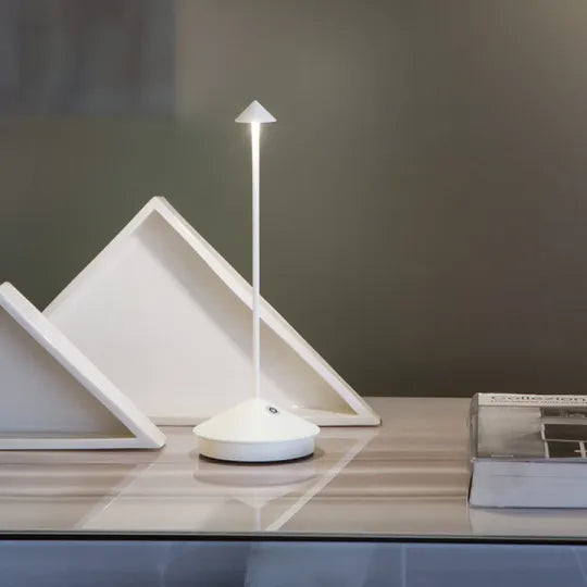 ClarityGlow Trådløs LED-bordlampe – Til varme aftener indendørs og udendørs