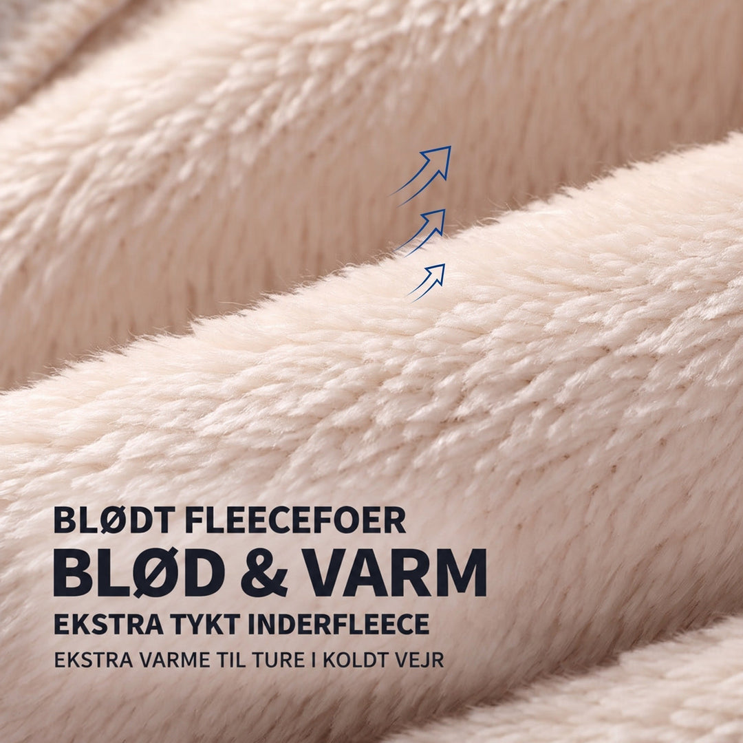 Nærbillede af blød, tyk beige plysfleece, der viser den varme inderside af hætten 4